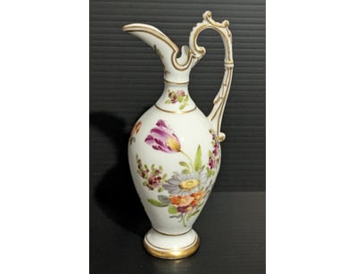 The Curio Collection (A979) - Lot 8288