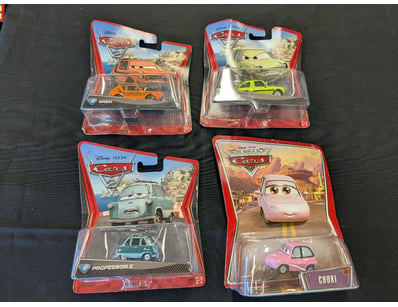 DISNEY,PIXAR CARS 1&2

1X Acer 
1X Chuki
1X Pr...