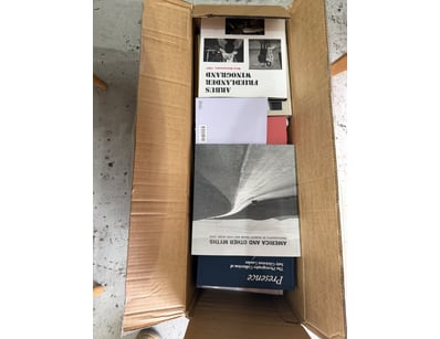 Exceptional collection of photography and art book...