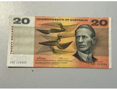 UNRESERVED Banknotes & Coins (A999) - Lot 632