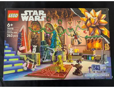 **UNRESERVED** COOKIE'S LIFETIME COLLECTION OF ... - Lot 593