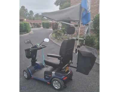 Mobility Scooter. Pathrider 10 Deluxe.