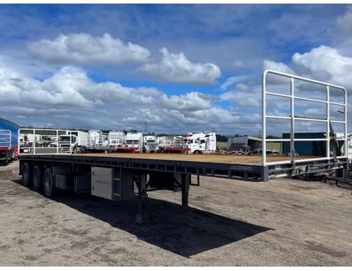 Multi-Million Dollar Modern Transport Fleet (ON... - Lot 140