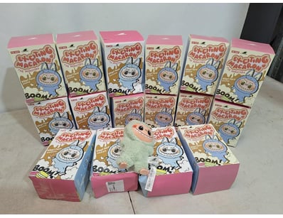 Gadgets, Music & Pastimes (A982) - Lot 2671