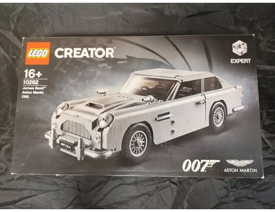 **UNRESERVED** COOKIE'S LIFETIME COLLECTION OF L... - Lot 66