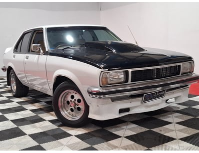 Classic, Muscle & Barn Finds - Lot 986