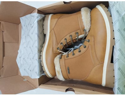 Unclaimed Freight (GCA984) - Lot 2800