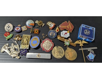 The Curio Collection (A991) - Lot 644