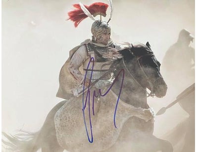 COLIN FARRELL HAND SIGNED 'ALEXANDER' PHOTO

Con...