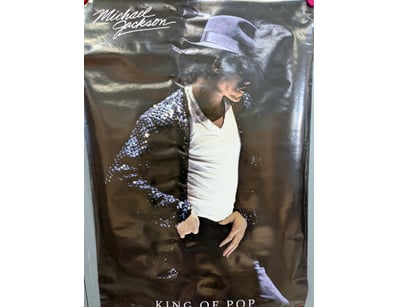 Art Market (A1001) - Lot 537