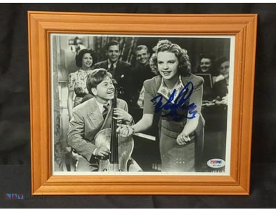 THIS IMAGE FEATURES A VINTAGE, AUTOGRAPHED PHOTOGR...