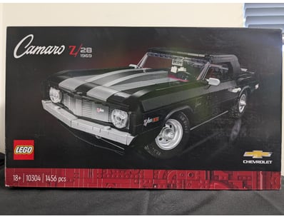 LEGO CHEVROLET CAMARO Z/28 1969 SET #10304

Item...