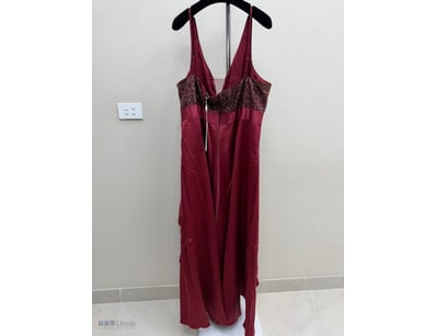 BURGUNDY SEQUIN AND SATIN EVENING GOWN

Item Size:...