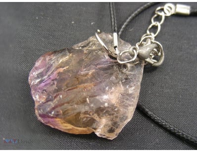 NATURAL AMETRINE PENDANT        

Condition: Good ...