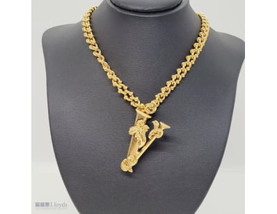 VERSACE GOLD TONE V SYMBOL NECKLACE, RRP $895

V...