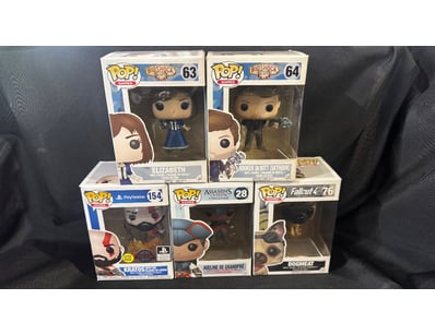 LOT OF 5 FUNKO POP VINYL FIGURES - VIDEO GAME CHAR...