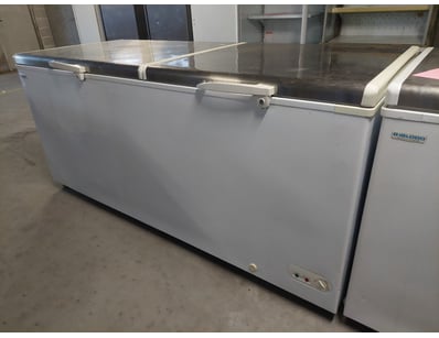 Polar brand heated display cabinet, model HW-CHW06...