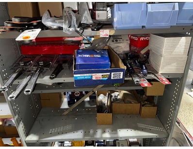 Distribution Business Equipment Liquidation (ON... - Lot 385