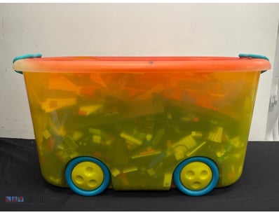 ASSORTED LEGO PIECES

11508+55

