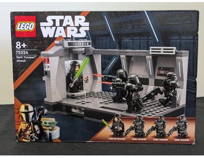 **UNRESERVED** COOKIE'S LIFETIME COLLECTION OF ... - Lot 569