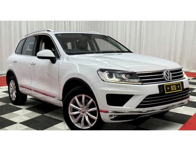 <b>2015 Volkswagen Touareg 150TDI - White - 147,59...