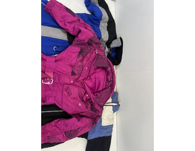 Entire Vintage Clothing Store Liquidation (ON11... - Lot 239