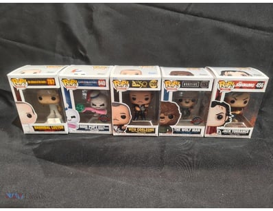 COLLECTION OF FIVE FUNKO POP! VINYL FIGURES - HORR...
