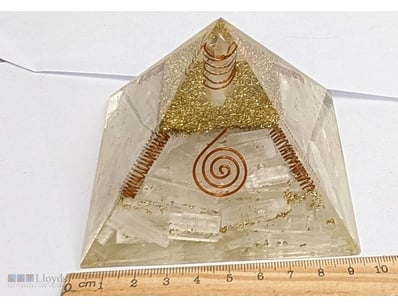 ORGONITE CRYSTAL HEALING PYRAMID FILLED WITH SELEN...