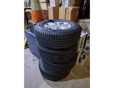 Set of 4 Nissan Navara Wheels, Tyres are 255/70R15...