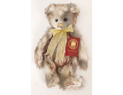 The Curio Collection (A979) - Lot 8233