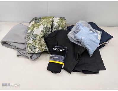 Assorted clothing, includes dresses and work pants...