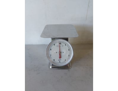 Analog Kitchen Scales

