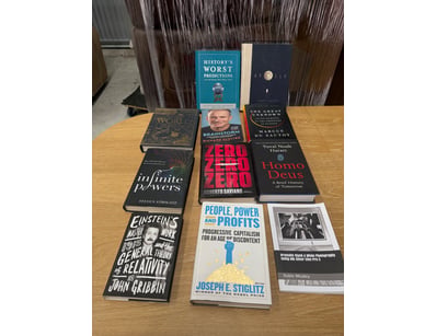 Substantial collection of non-fiction books spanni...