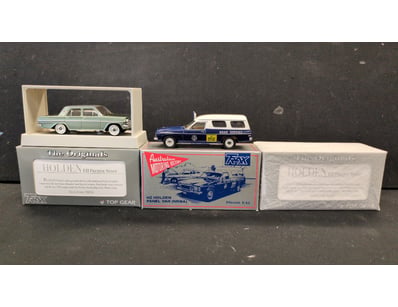 3X TRAX 1:24 SCALE MODEL CARS

Item Size: Height...