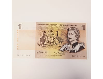 AUSTRALIAN $1 BANKNOTES , R72 (VF) 

CV : $175
...