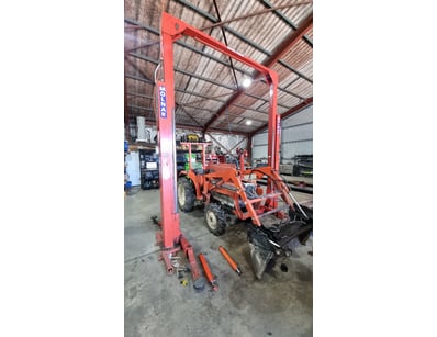 MOSTLY UNRESERVED 4x4 WORKSHOP BUSINESS CLOSURE L... - Lot 4