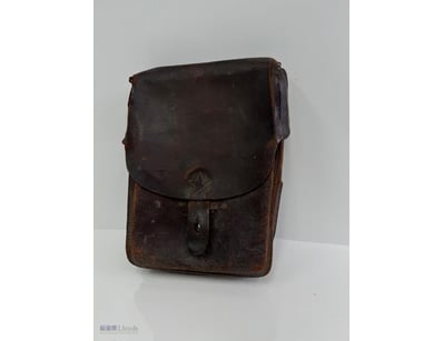 ORIGINAL WW2JAPANESE ARMY OFFICERS BAG

Item Size:...