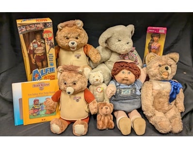 The Curio Collection (A995) - Lot 1212