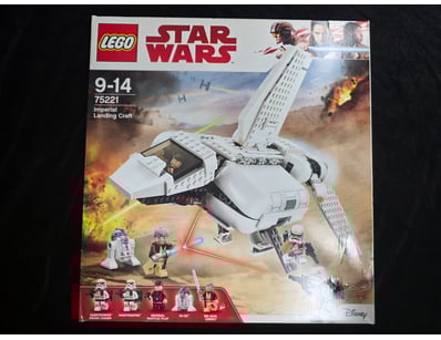 **UNRESERVED** COOKIE'S LIFETIME COLLECTION OF ... - Lot 504