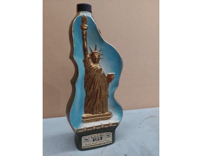 Mancave & Memorabilia (A1007) - Lot 2324