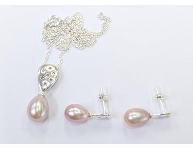 Affordable Jewellery Market (A997) - Lot 630