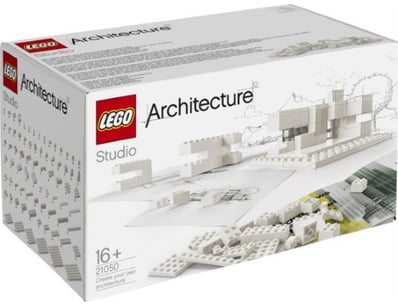 **UNRESERVED** LIFETIME COLLECTION OF LEGO PART... - Lot 439