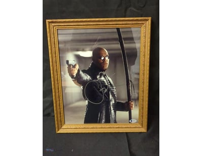 AUTOGRAPHED PHOTOGRAPH OF LAWRENCE FISHBURNE.

Ite...