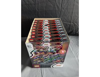 **UNRESERVED** LIFETIME COLLECTION OF LEGO PART... - Lot 210