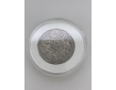 1983 AUSTRALIAN 50 CENT COIN - ELIZABETH II

A 5...