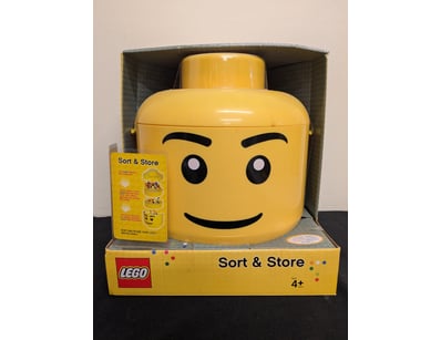 **UNRESERVED** LIFETIME COLLECTION OF LEGO PART... - Lot 714