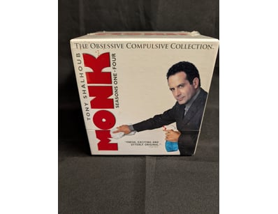 **UNRESERVED** LIFETIME COLLECTION OF LEGO PART... - Lot 867