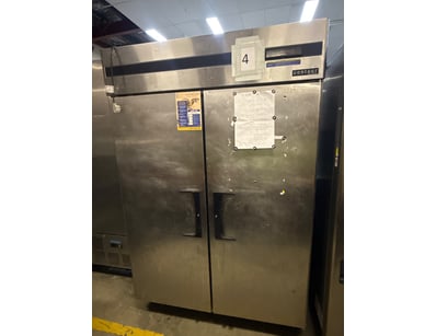 SKOPE Centaur BC126-2FF0S-E vertical freezer, manu...