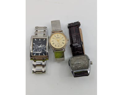 ASSORTED WATCHES, STAINLESS STEEL AND LEATHER BAND...