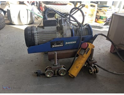 Kincrome Hoist 

Controller, Single Hook

Location...